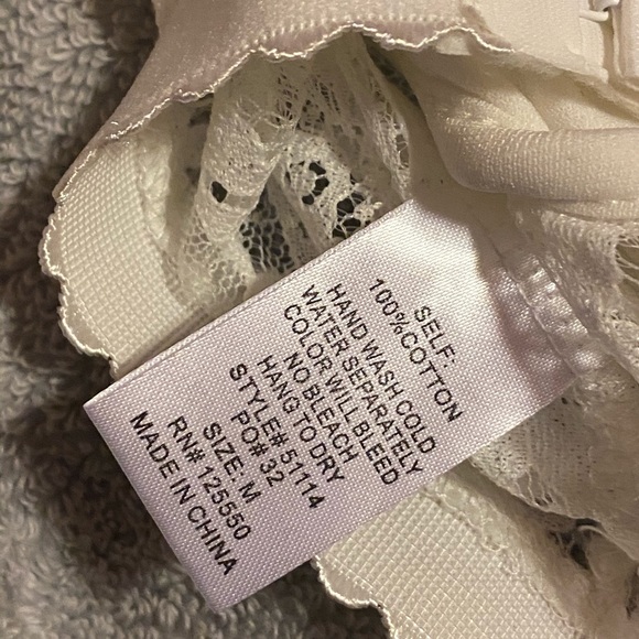 Laced top - Picture 4 of 5